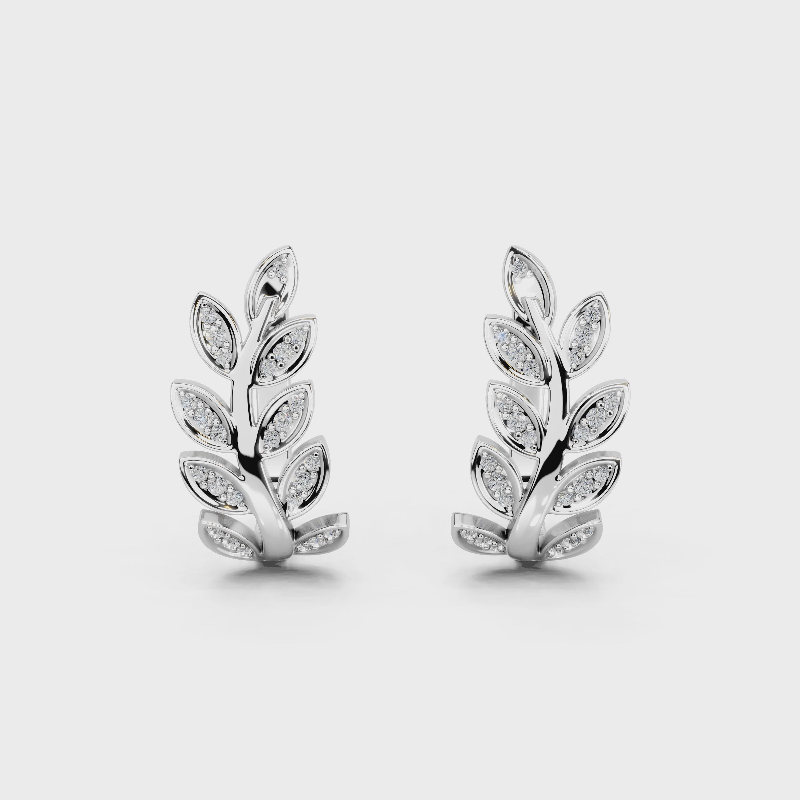 ラウンドダイヤモンドアクセントピアス